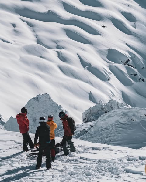 2 días de Heliski - Hasta 3 personas: USD 10.100 Hasta 8 personas: USD 15.200