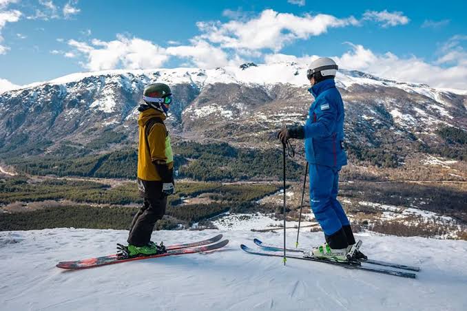 Lago Hermoso Ski Resort nevado, cerca de San Martín de los Andes